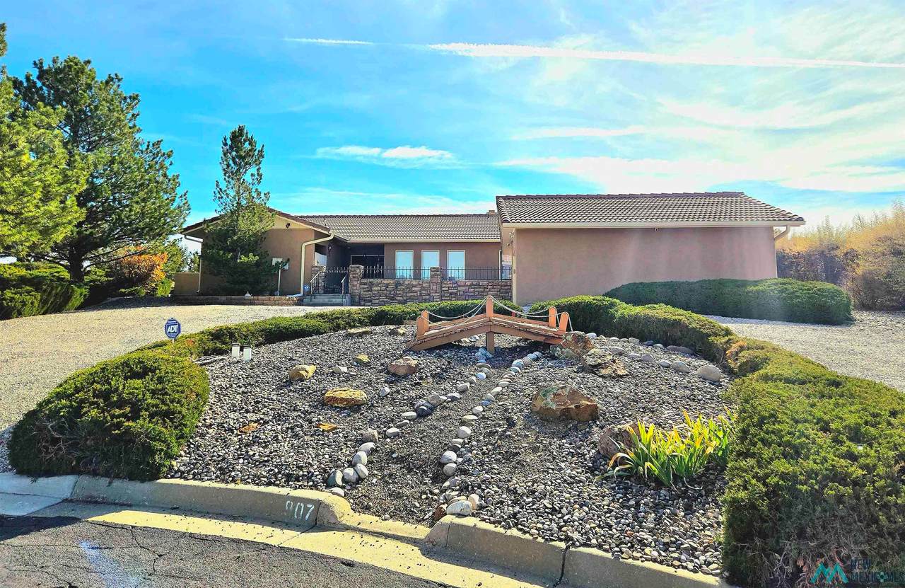 907 Plateau Cir - Photo 1