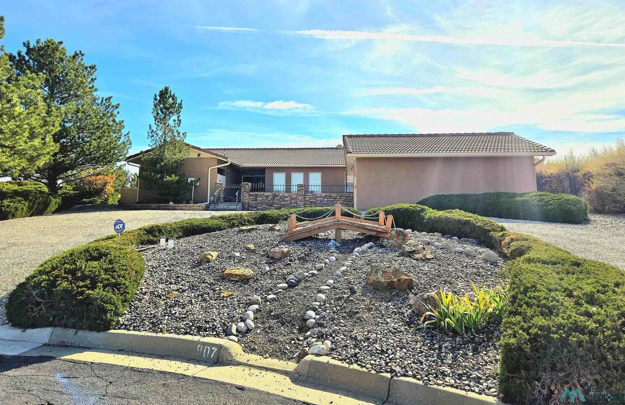 907 Plateau Circle - Photo 1