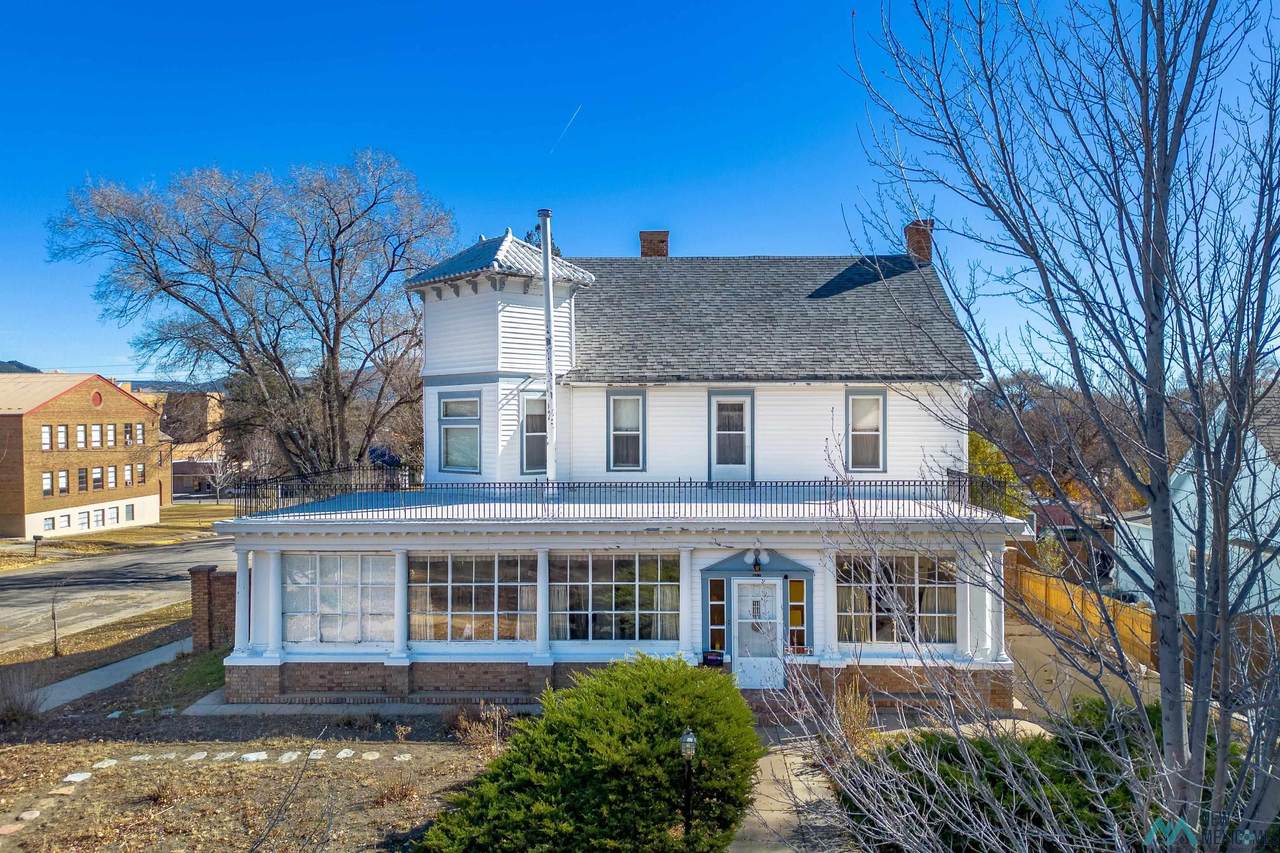 301 4th Street - Photo 1