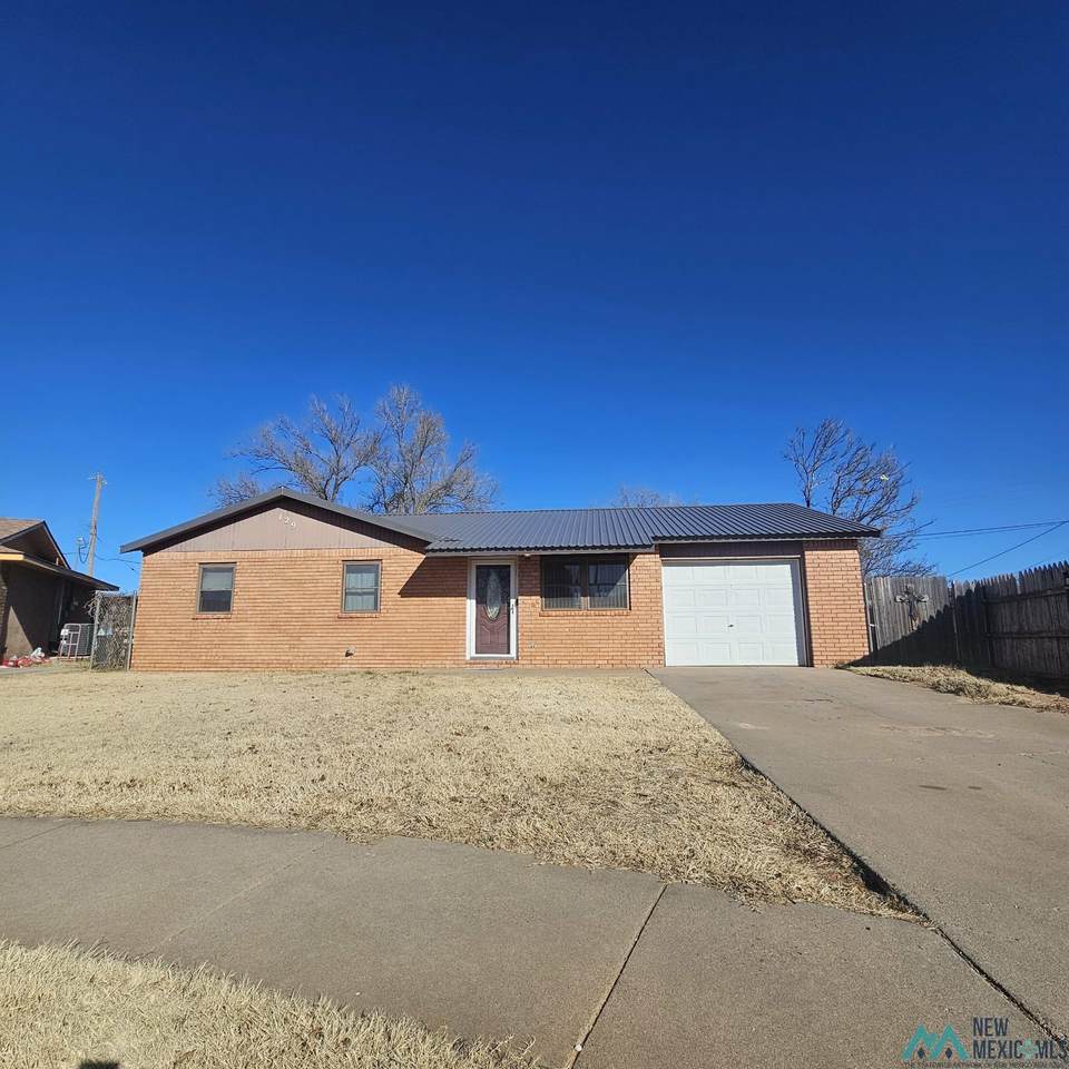 129 Tucker Circle - Photo 1