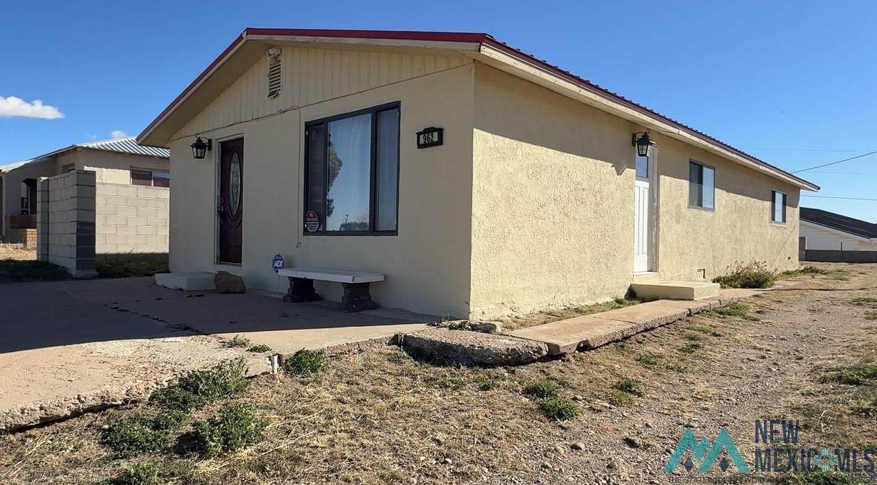 962 Corona Avenue - Photo 1