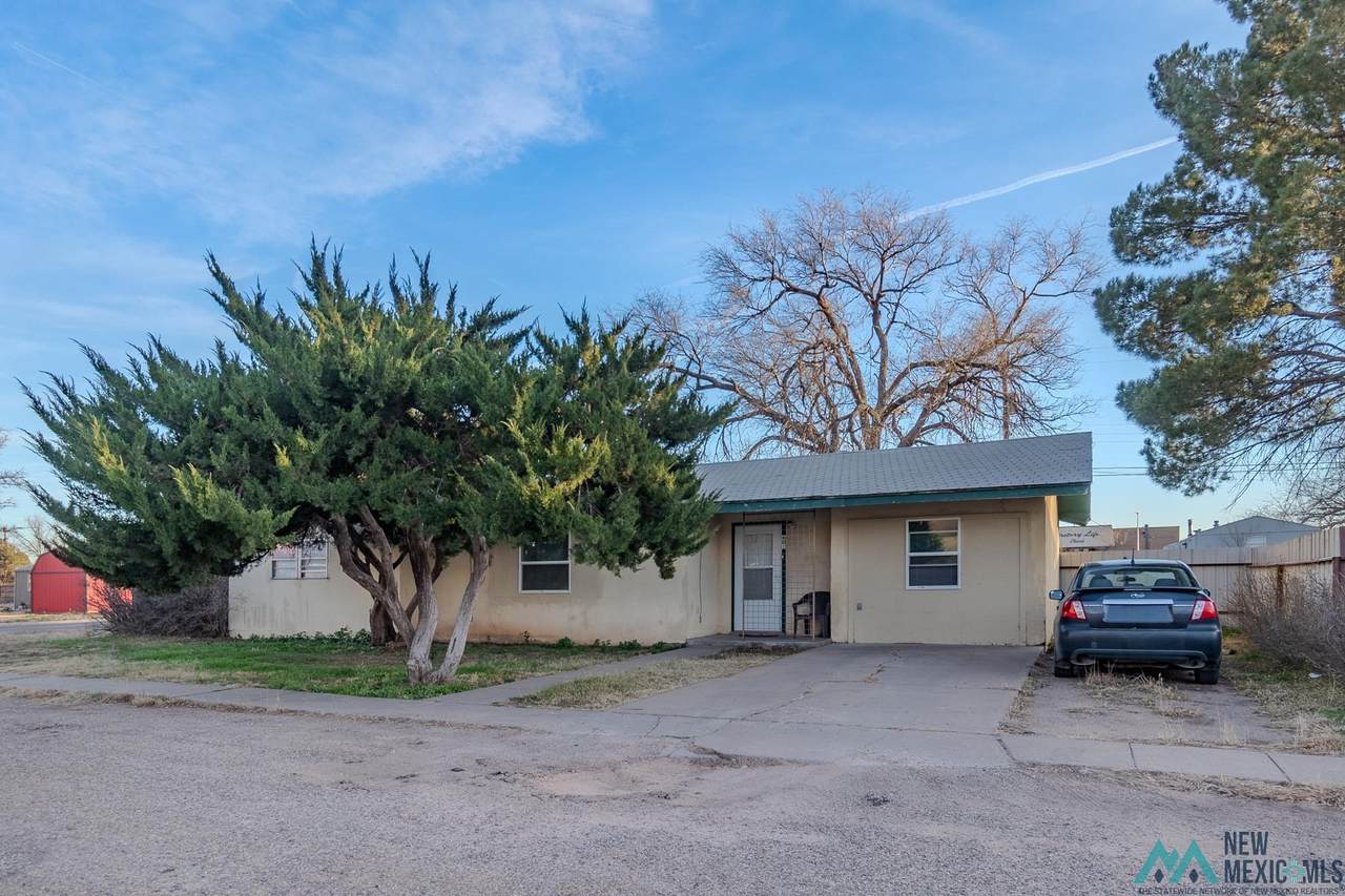 601 17th Lane - Photo 1