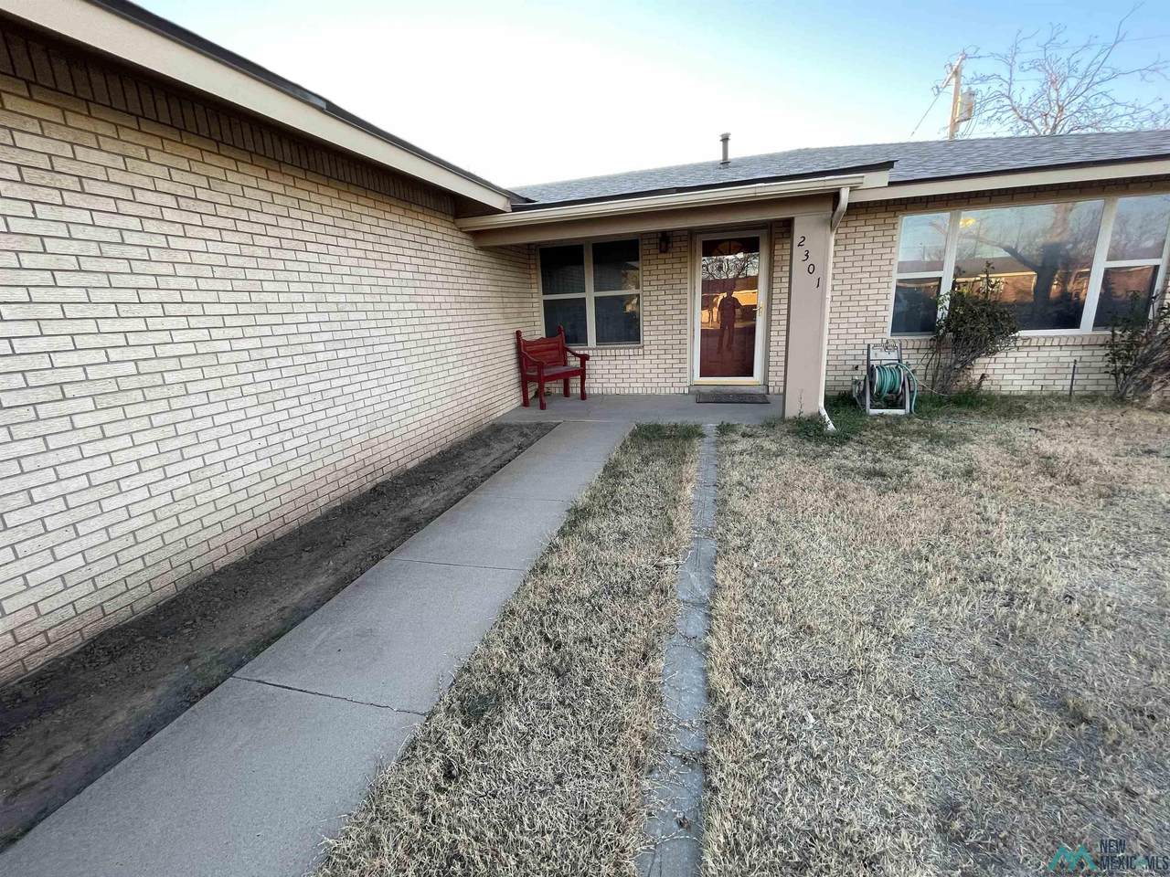 https://bt-photos.global.ssl.fastly.net/newmexico/1280_boomver_1_20260329-2.jpg