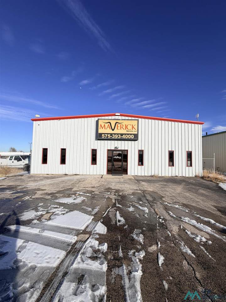 6808 Eunice Highway - Photo 1