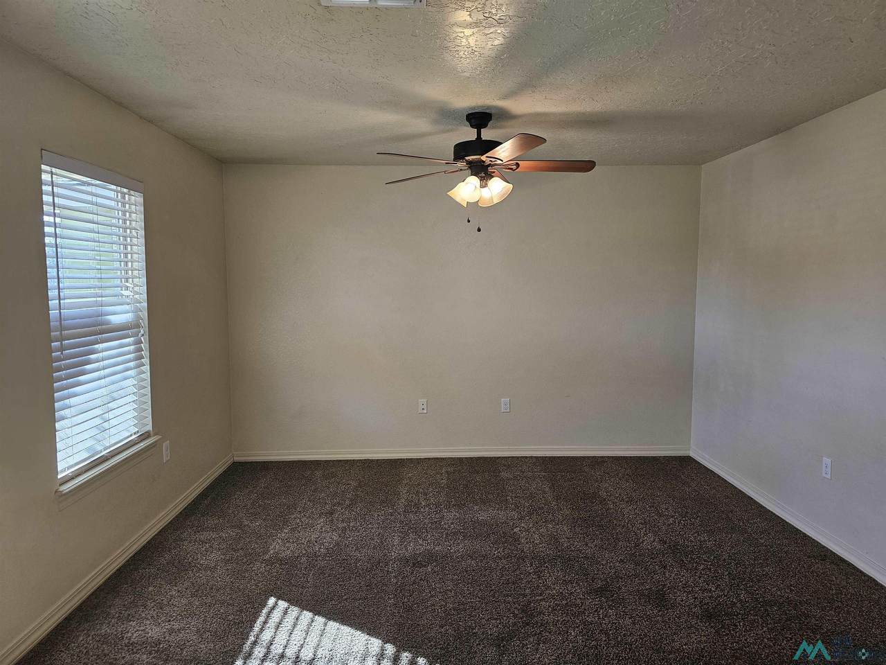 141 Townsgate Plaza - Photo 1