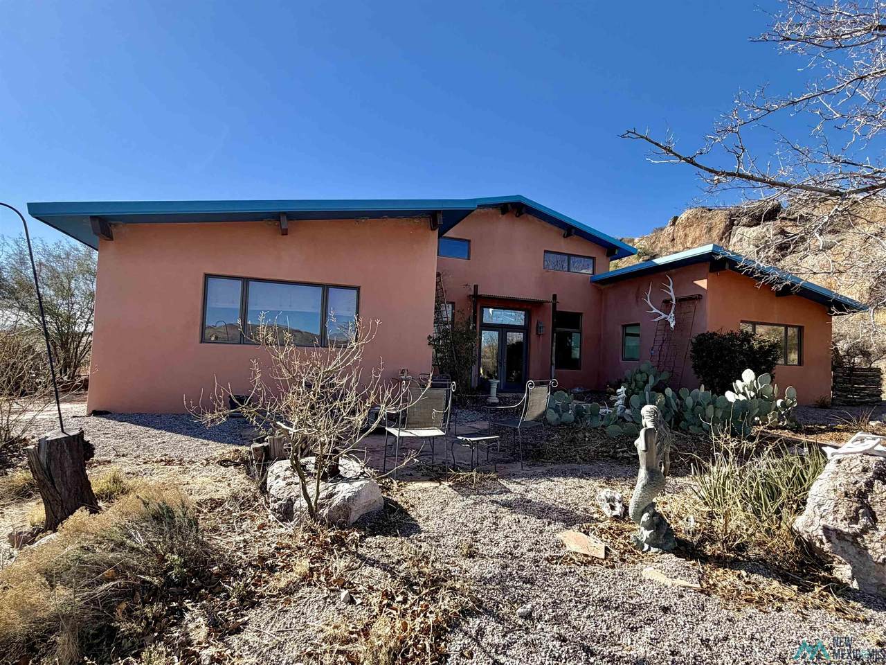 143 Heritage Road - Photo 1