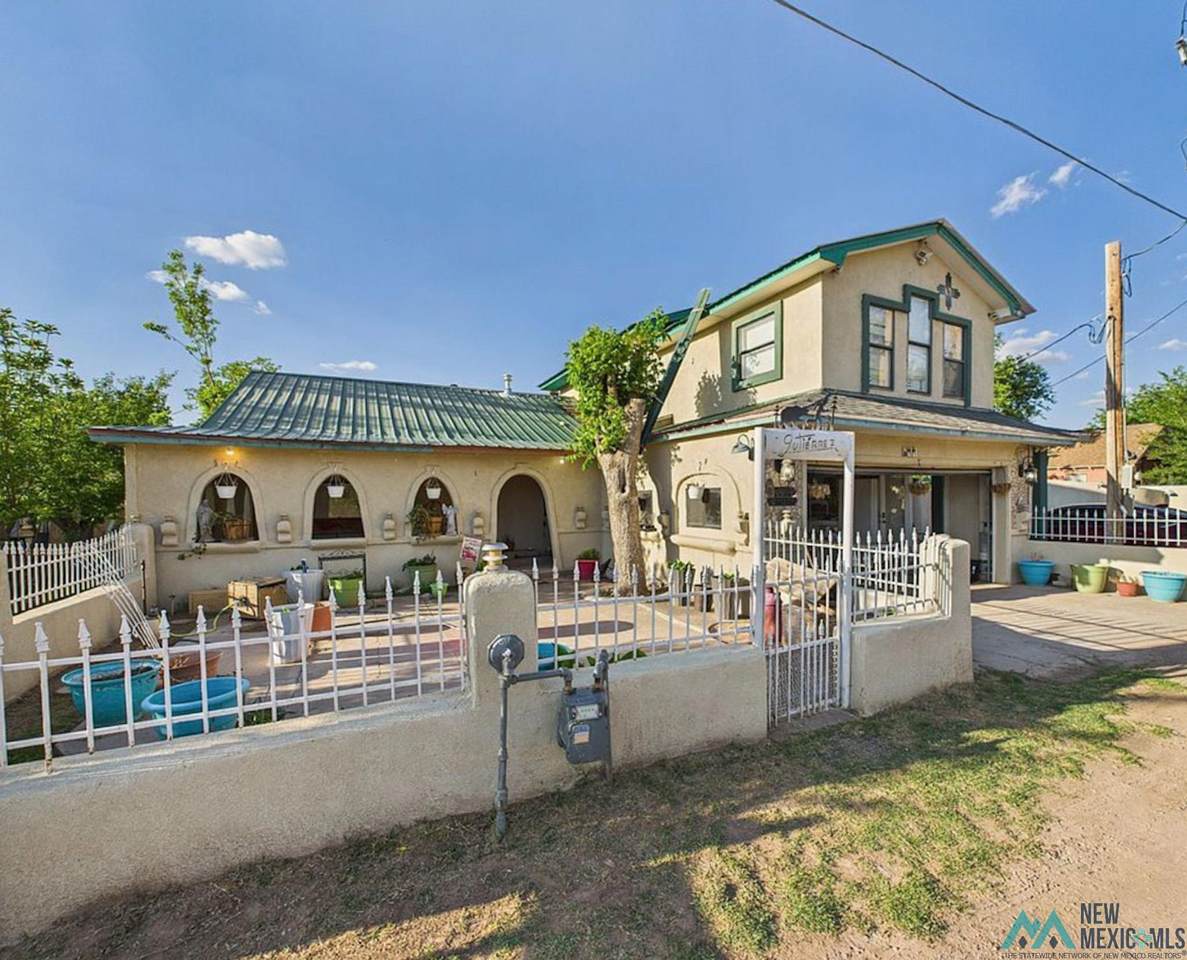 611 Spruce Street - Photo 1