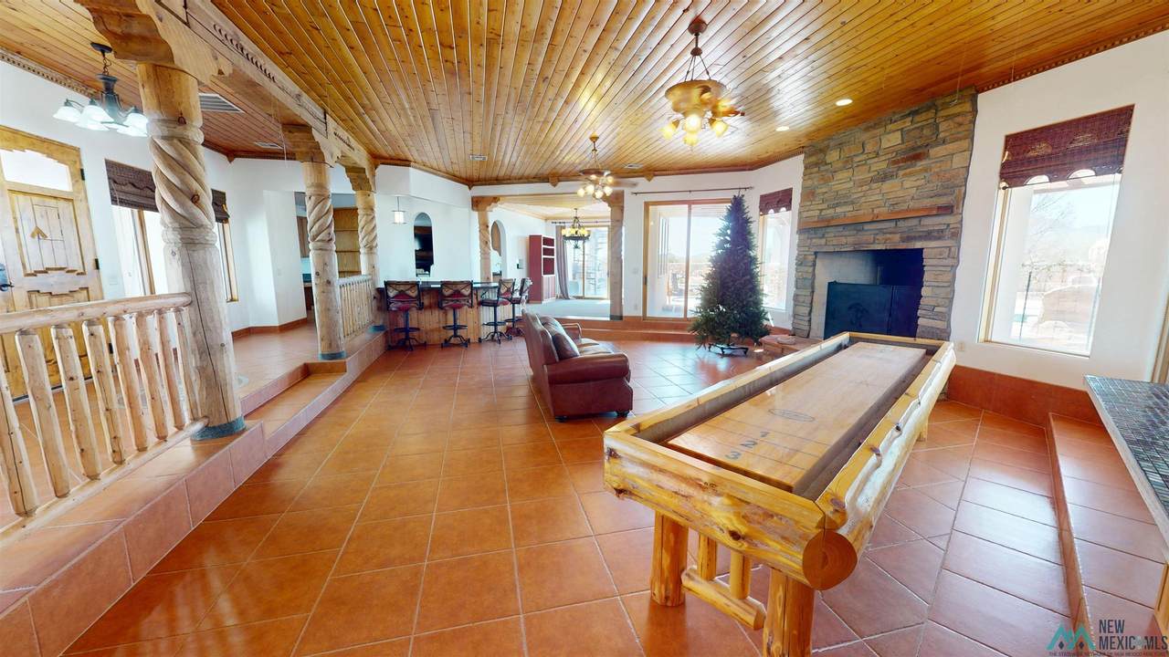 https://bt-photos.global.ssl.fastly.net/newmexico/1280_boomver_1_20261027-2.jpg