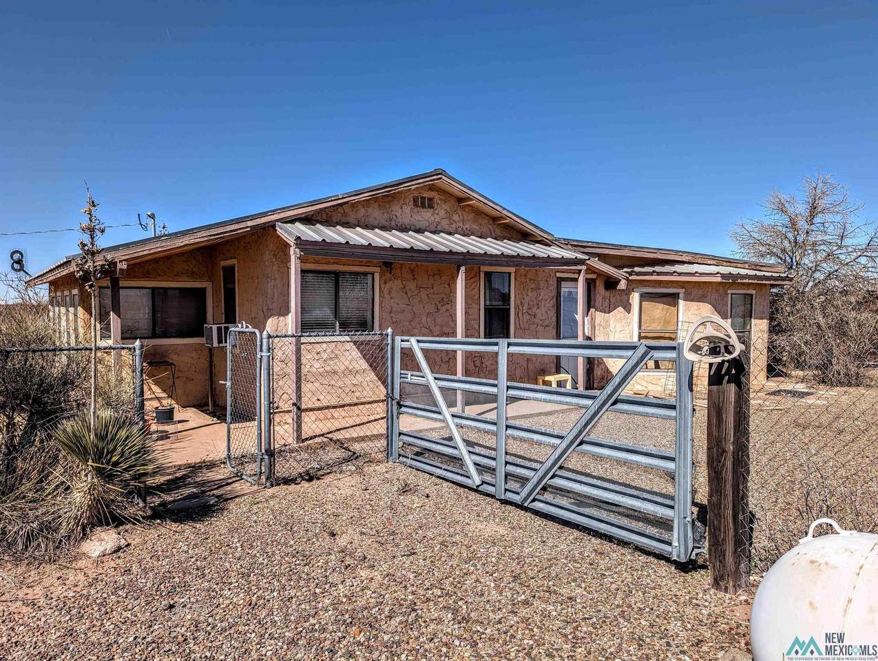 https://bt-photos.global.ssl.fastly.net/newmexico/1280_boomver_1_20261132-2.jpg