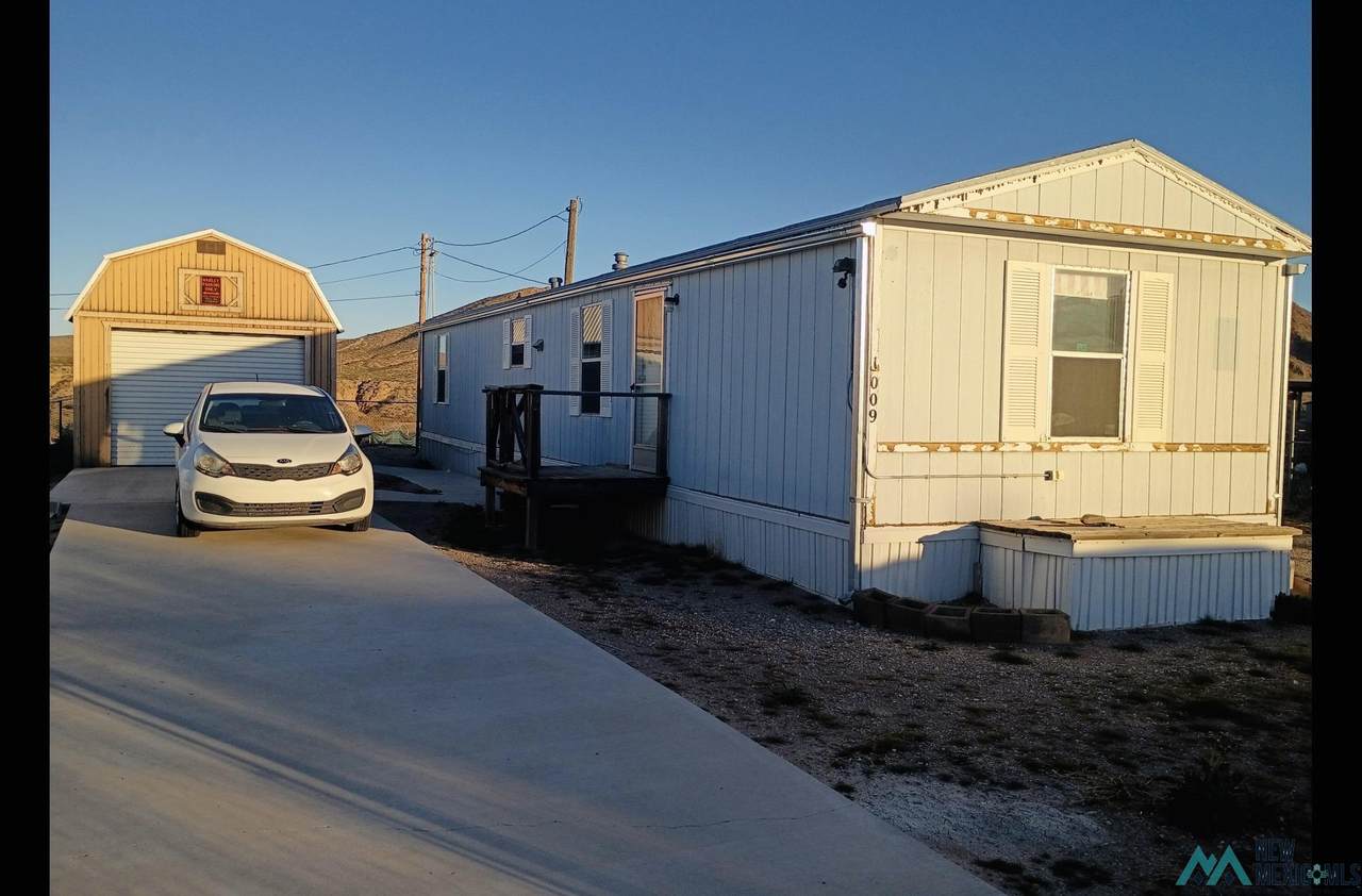 1009 Mescalero Drive - Photo 1