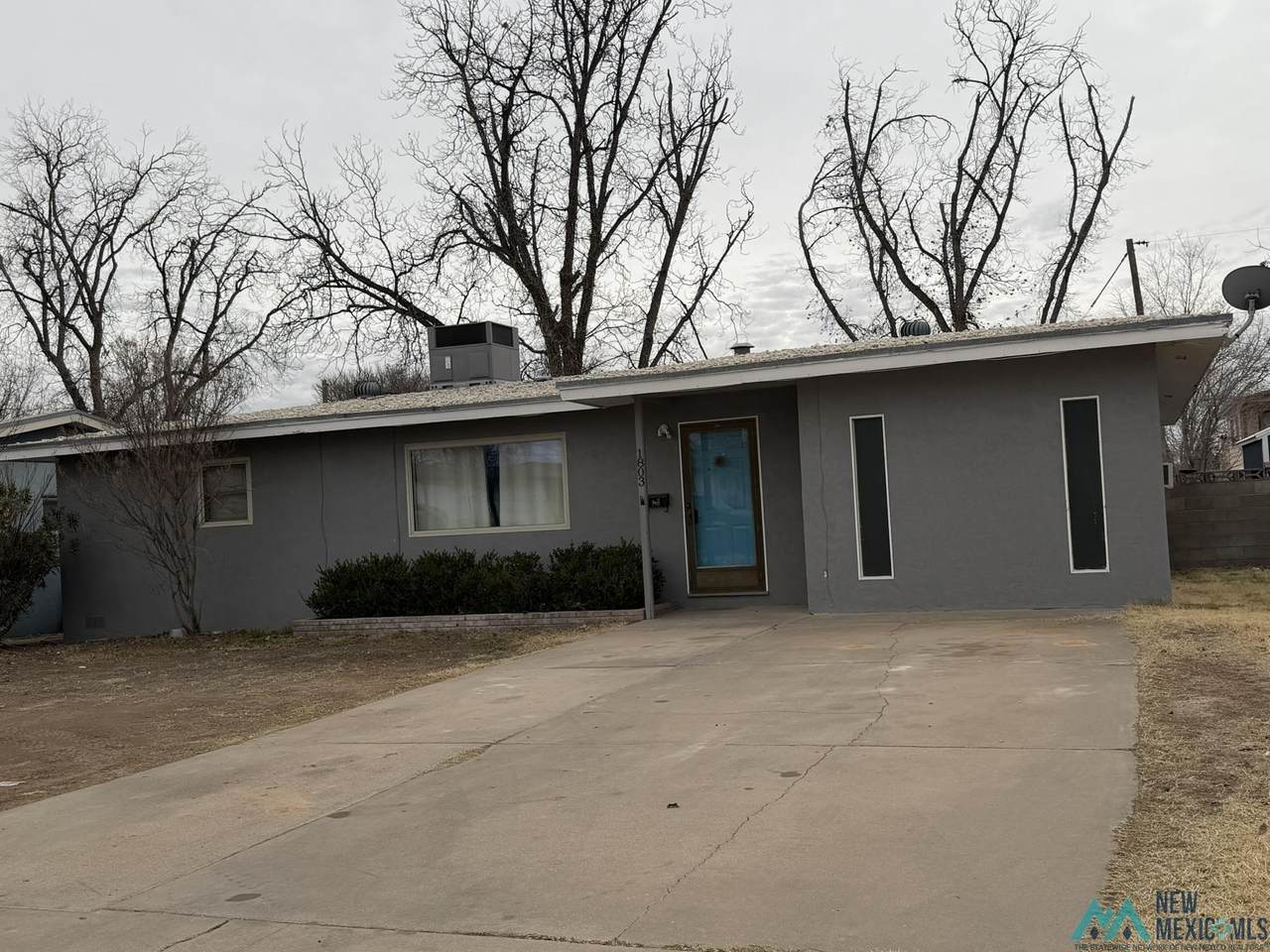 1803 W Blodgett Street - Photo 1