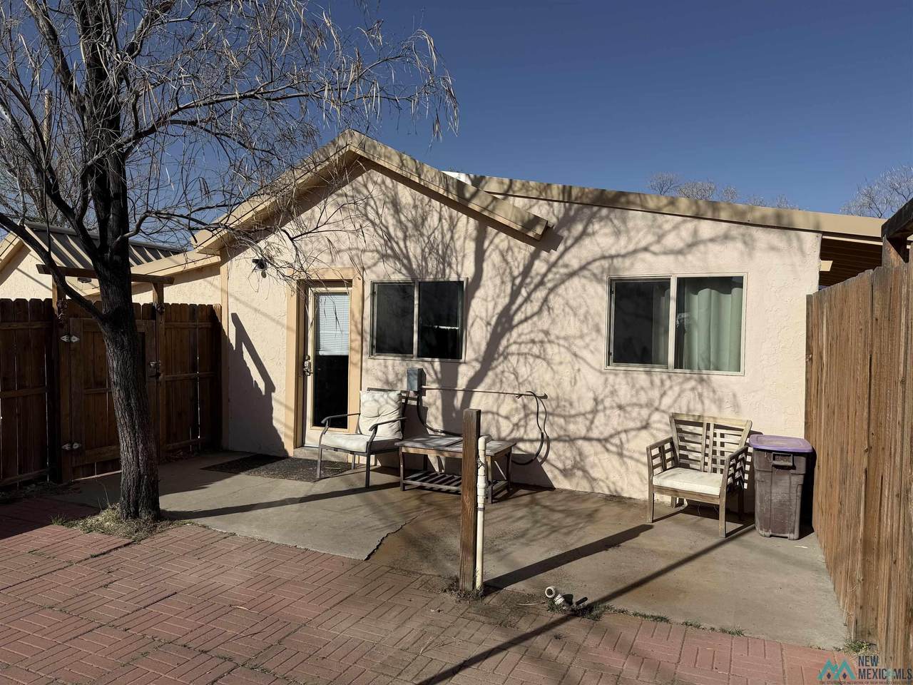 400 Charles Street - Photo 1