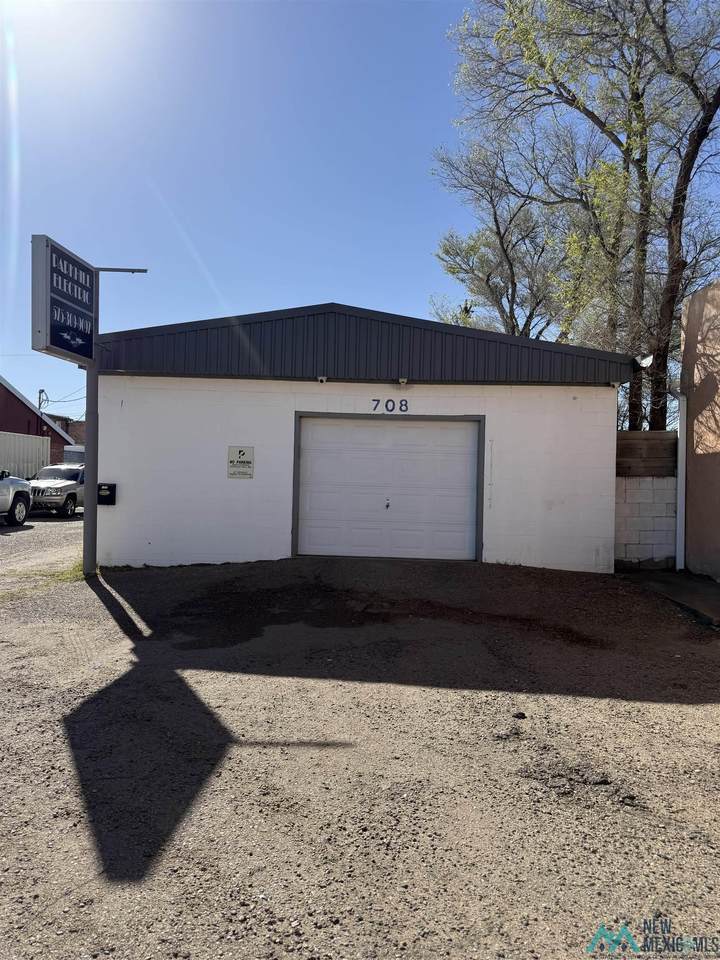 708 Thornton Street - Photo 1