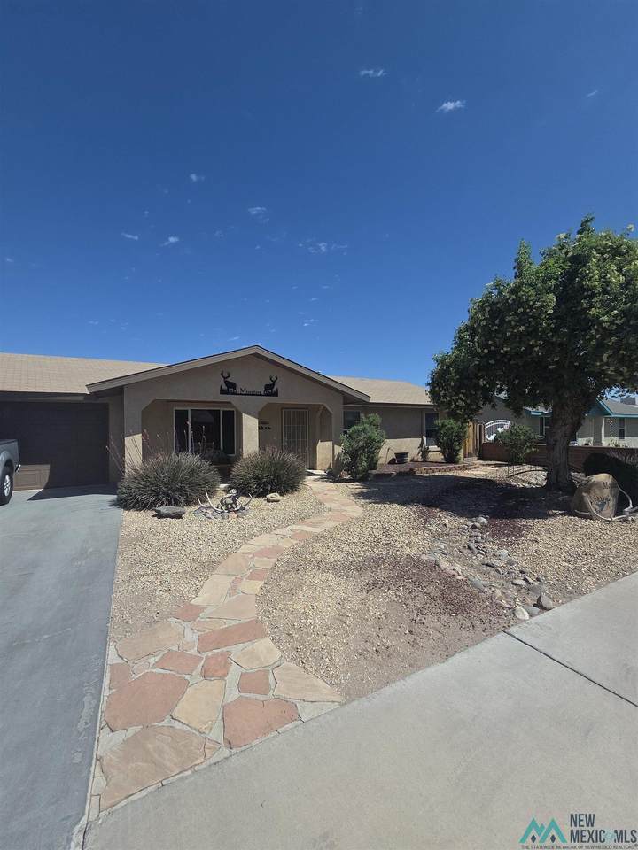 1307 Walnut St - Photo 1