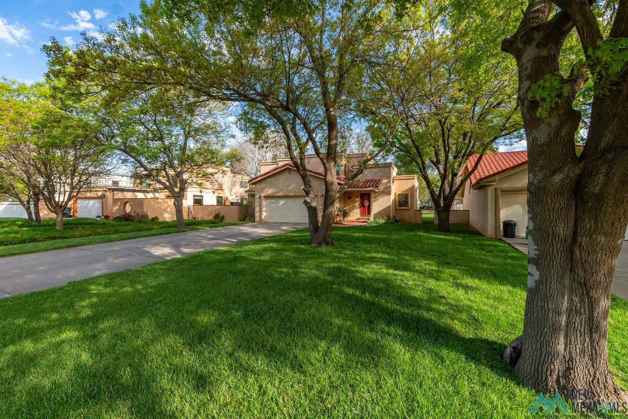 1600 St  Andrews Dr - Photo 1