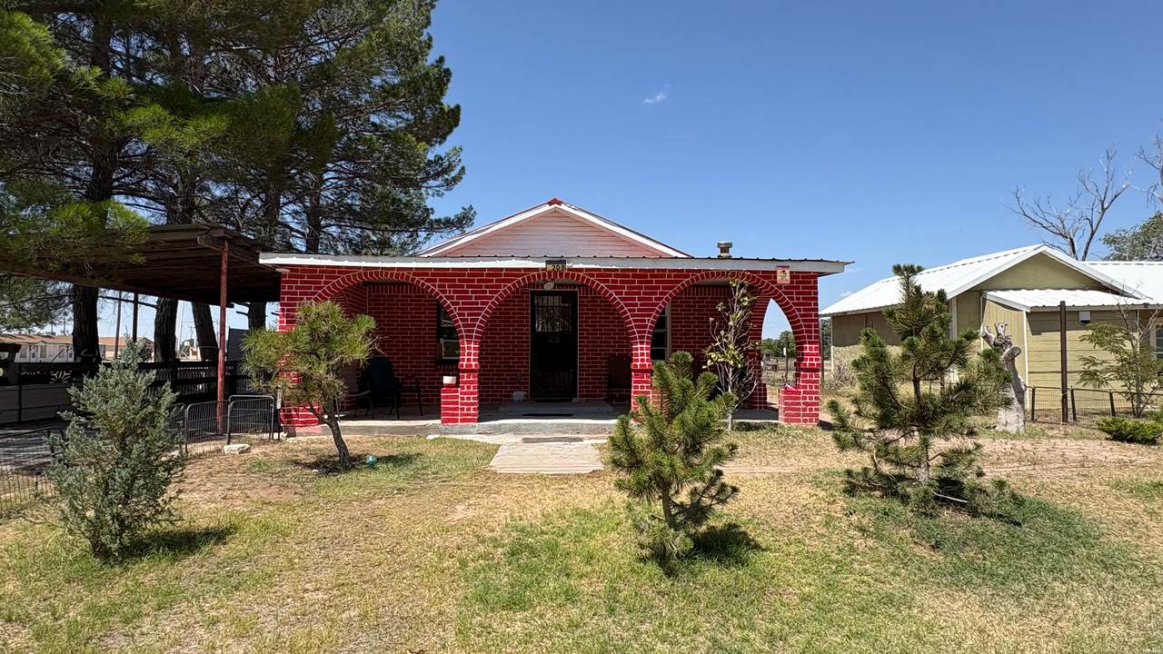 209 Anderson Ave - Photo 1