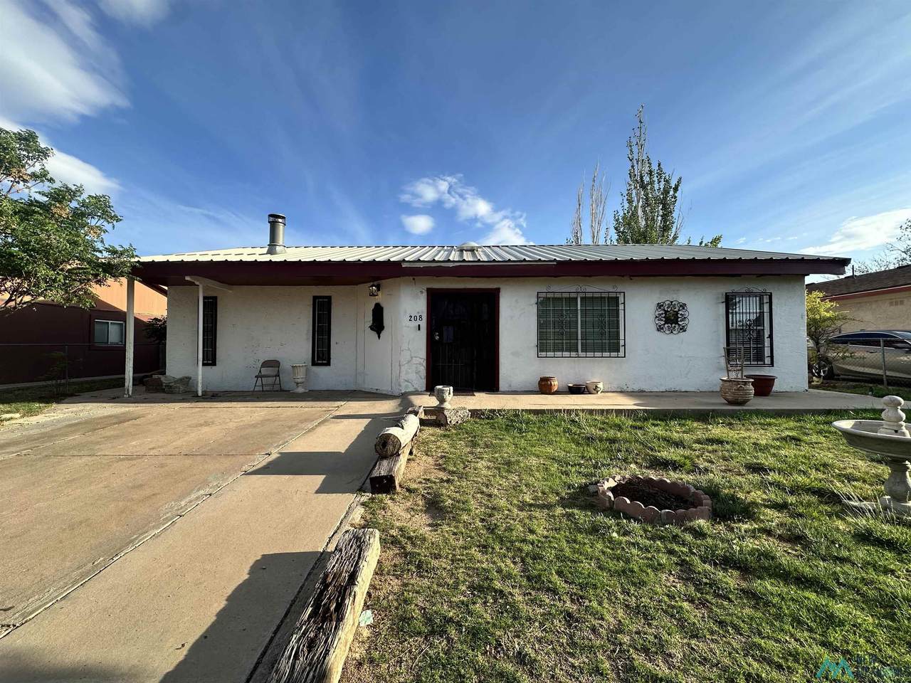 208 Poe Street - Photo 1