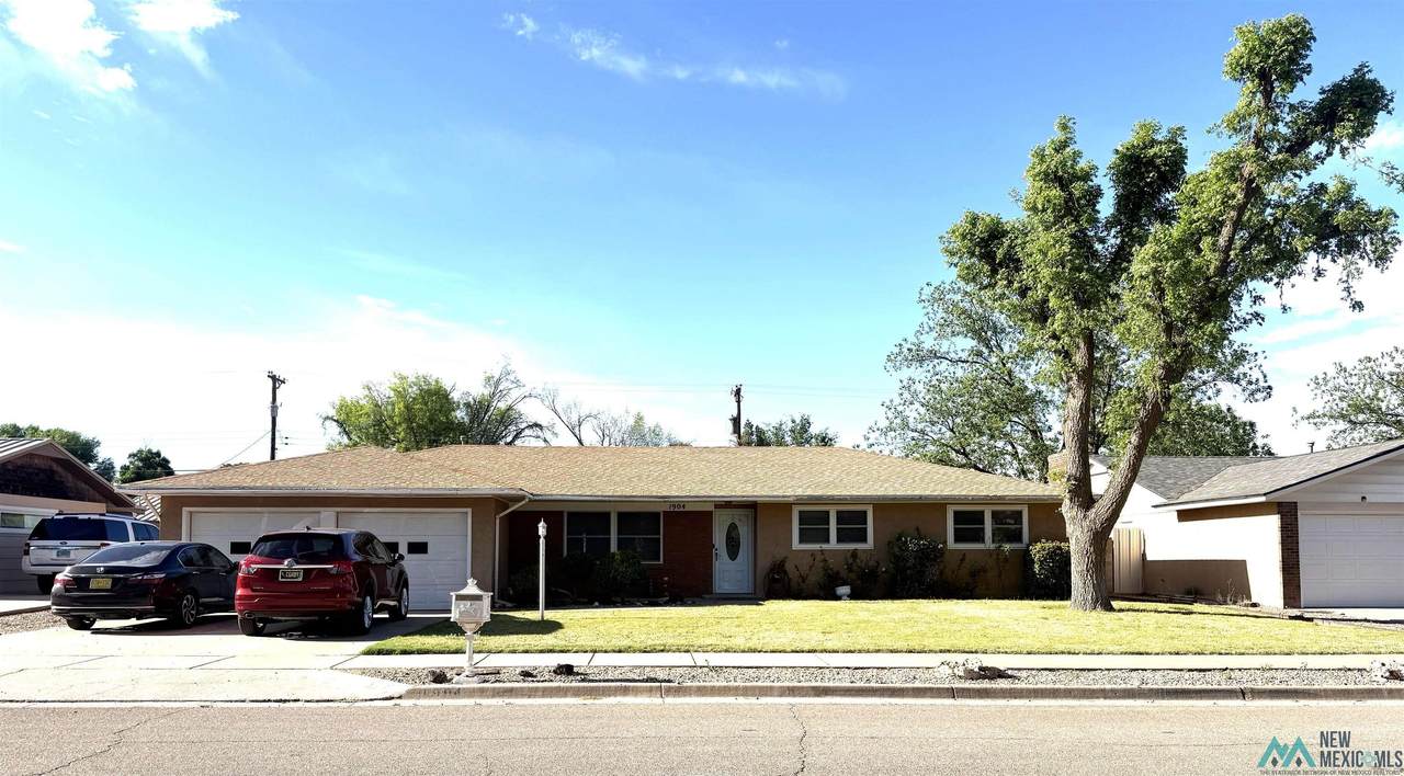 1904 Ray Avenue - Photo 1