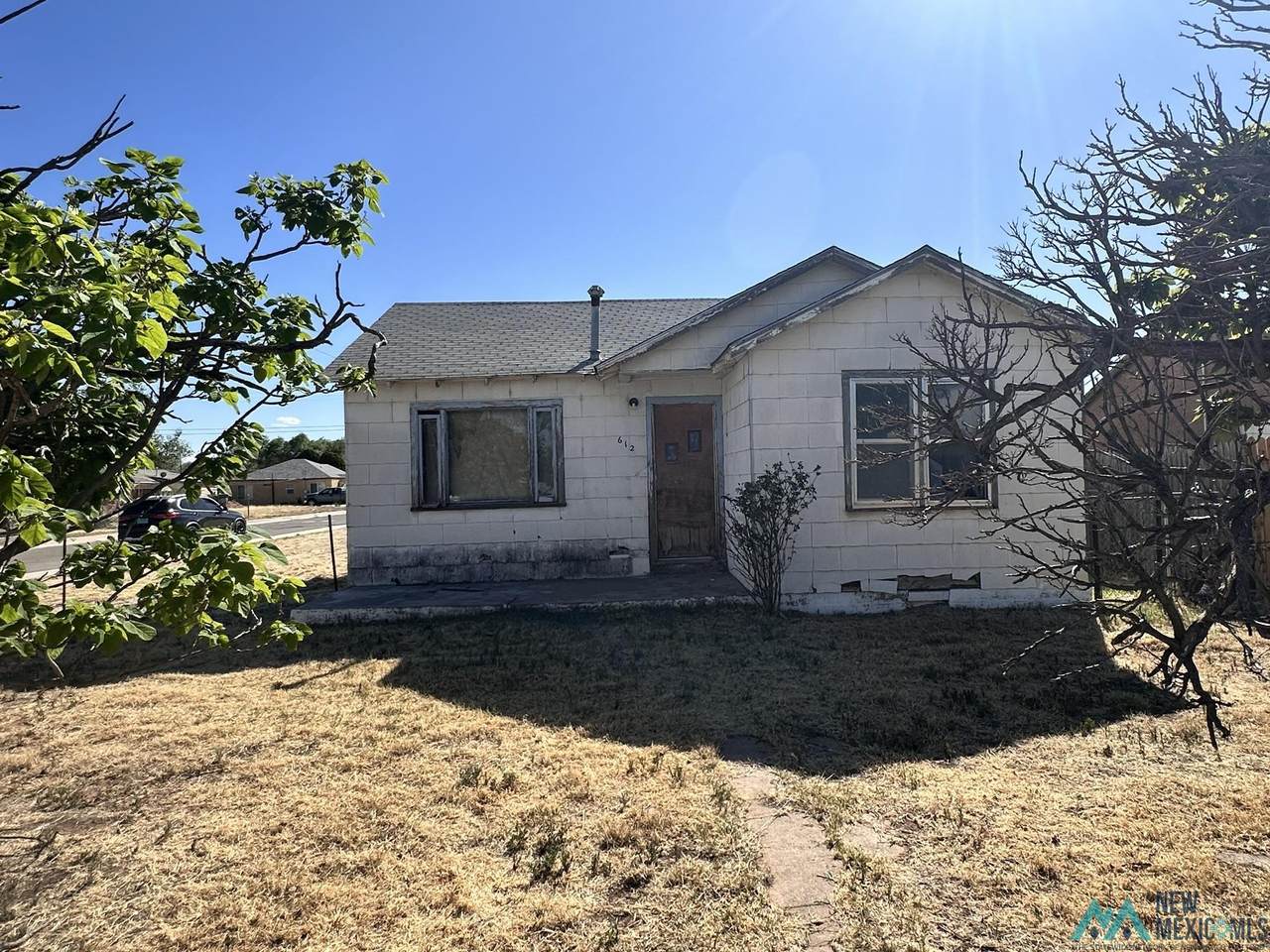 612 Elgin - Photo 1