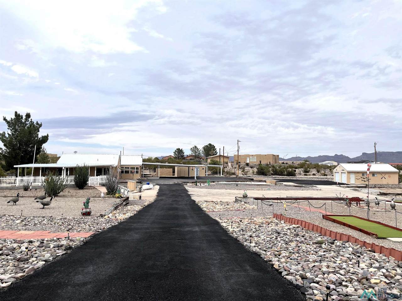 53 Underwood Boulevard - Photo 1