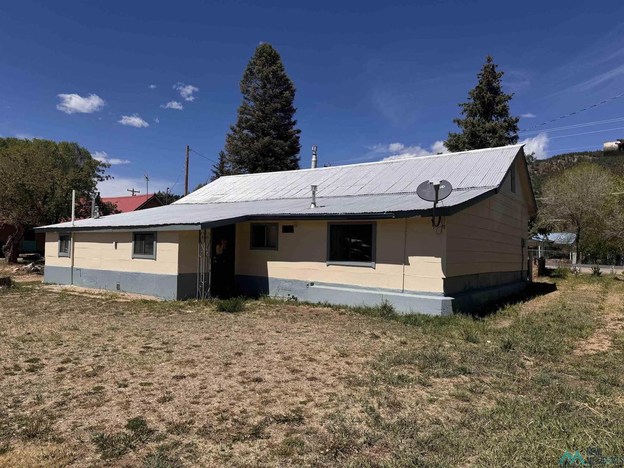 675 Nm 518 Highway - Photo 1
