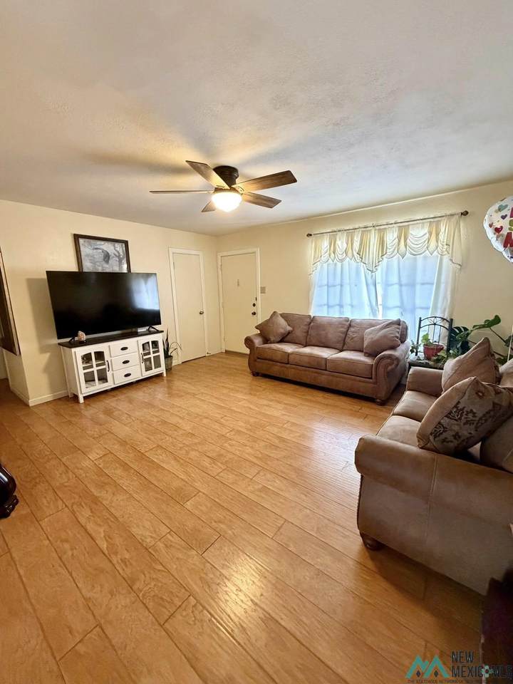 https://bt-photos.global.ssl.fastly.net/newmexico/1280_boomver_1_20263017-2.jpg