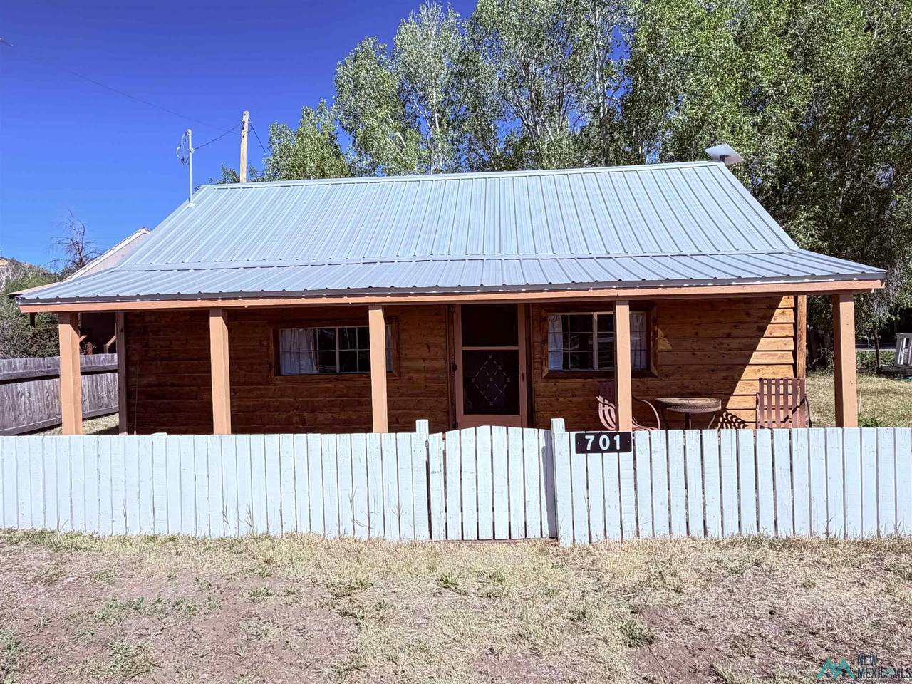 701 Terrace Ave - Photo 1