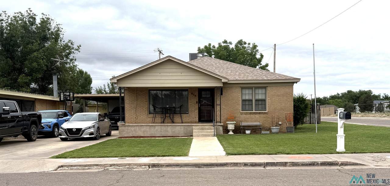 813 Mann Avenue - Photo 1