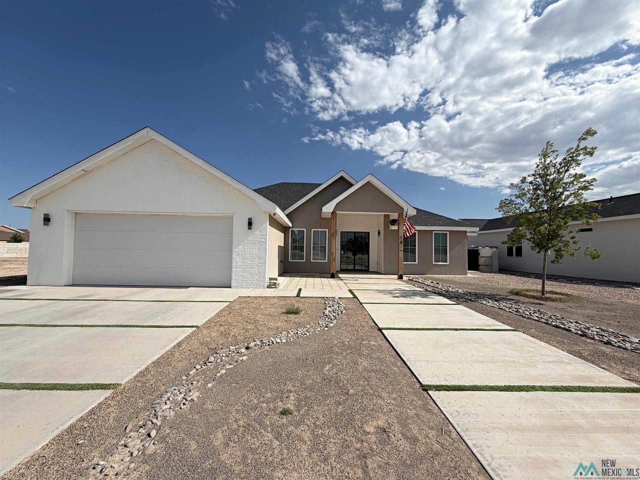8 Bella Piazza Way - Photo 1