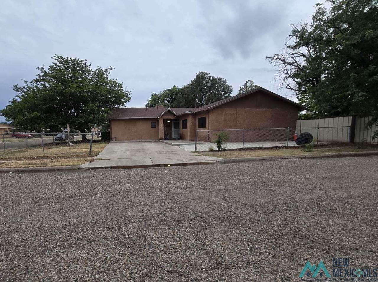 200 New Mexico Drive - Photo 1