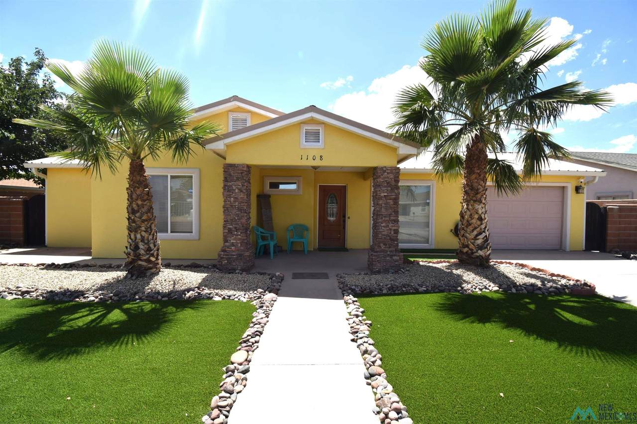 1108 Santa Barabara St - Photo 1