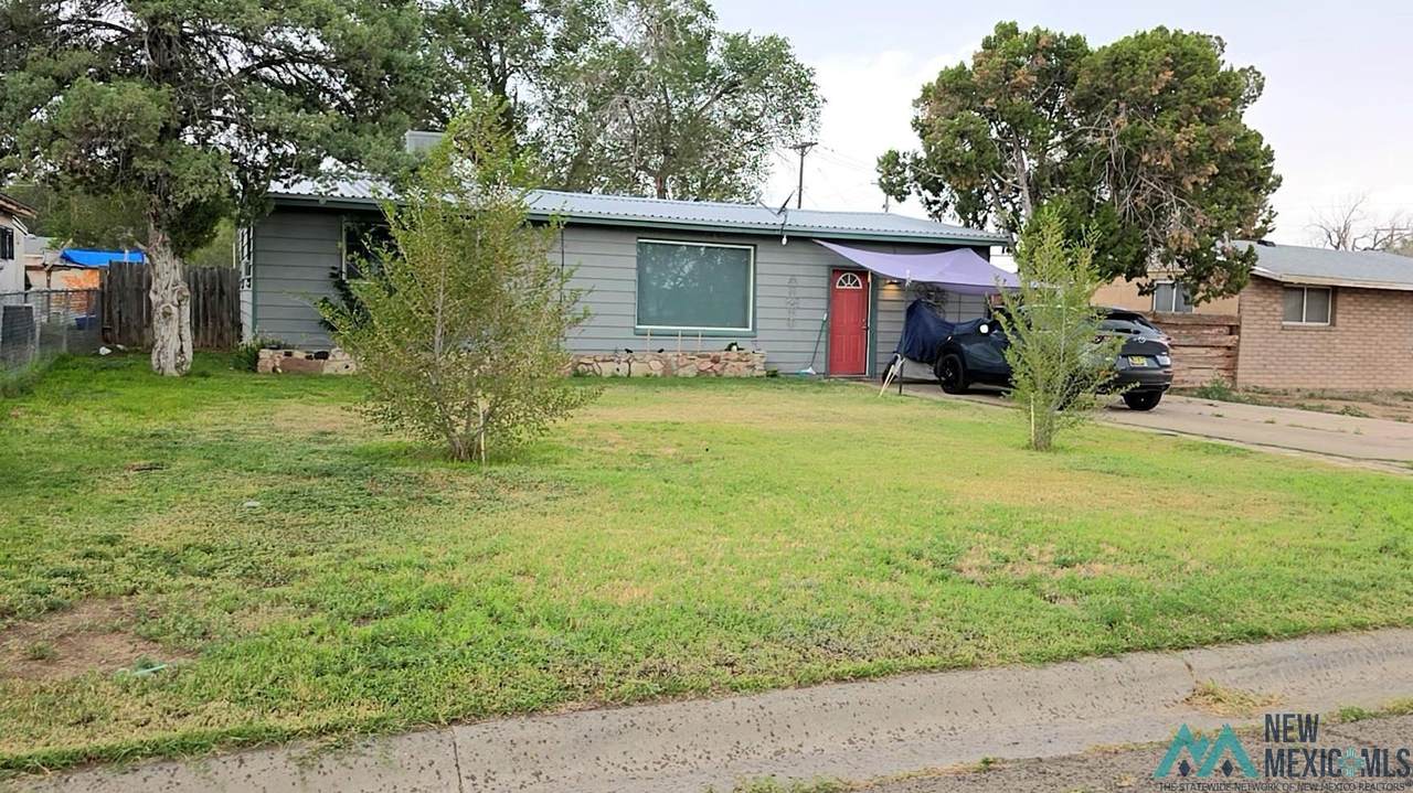 402 Pine Ave Ave - Photo 1