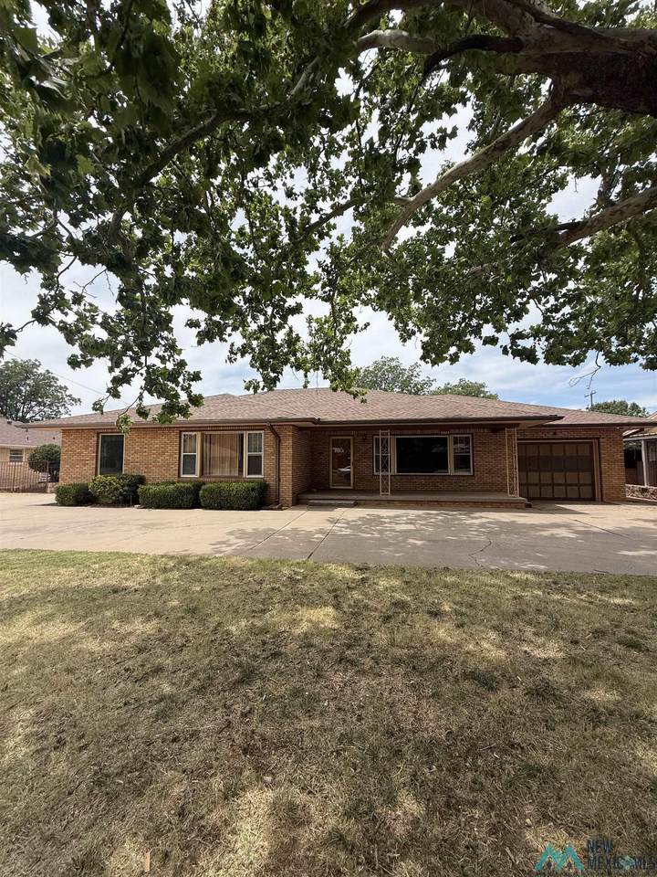 2204 Wallace St - Photo 1