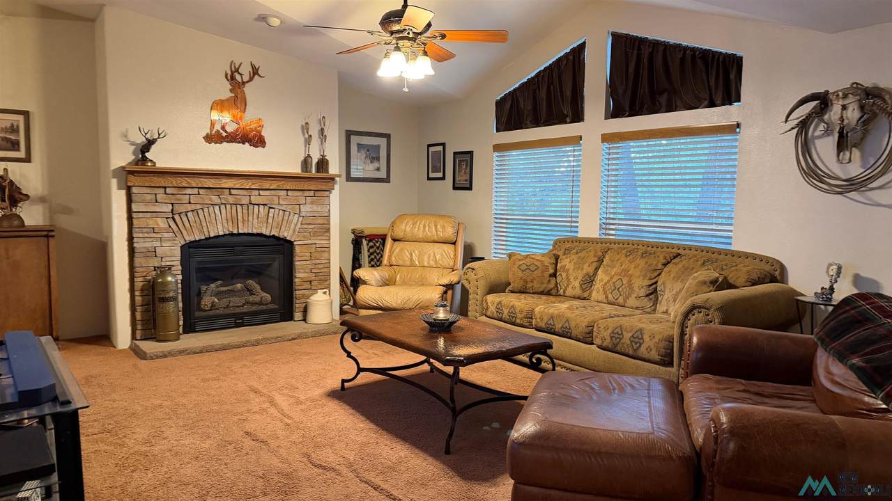https://bt-photos.global.ssl.fastly.net/newmexico/1280_boomver_1_20264149-2.jpg