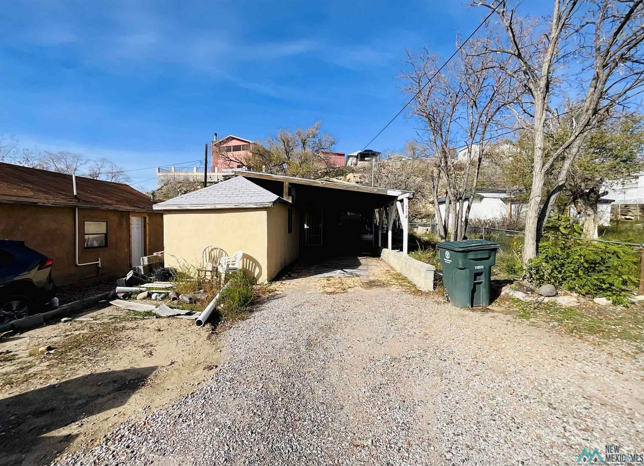 114 Adams Ave - Photo 1