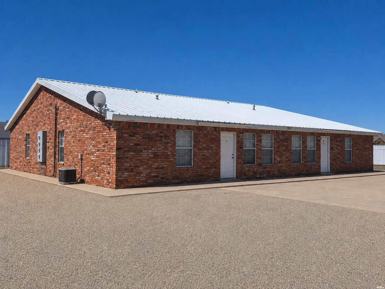2433 21ST - Photo 1