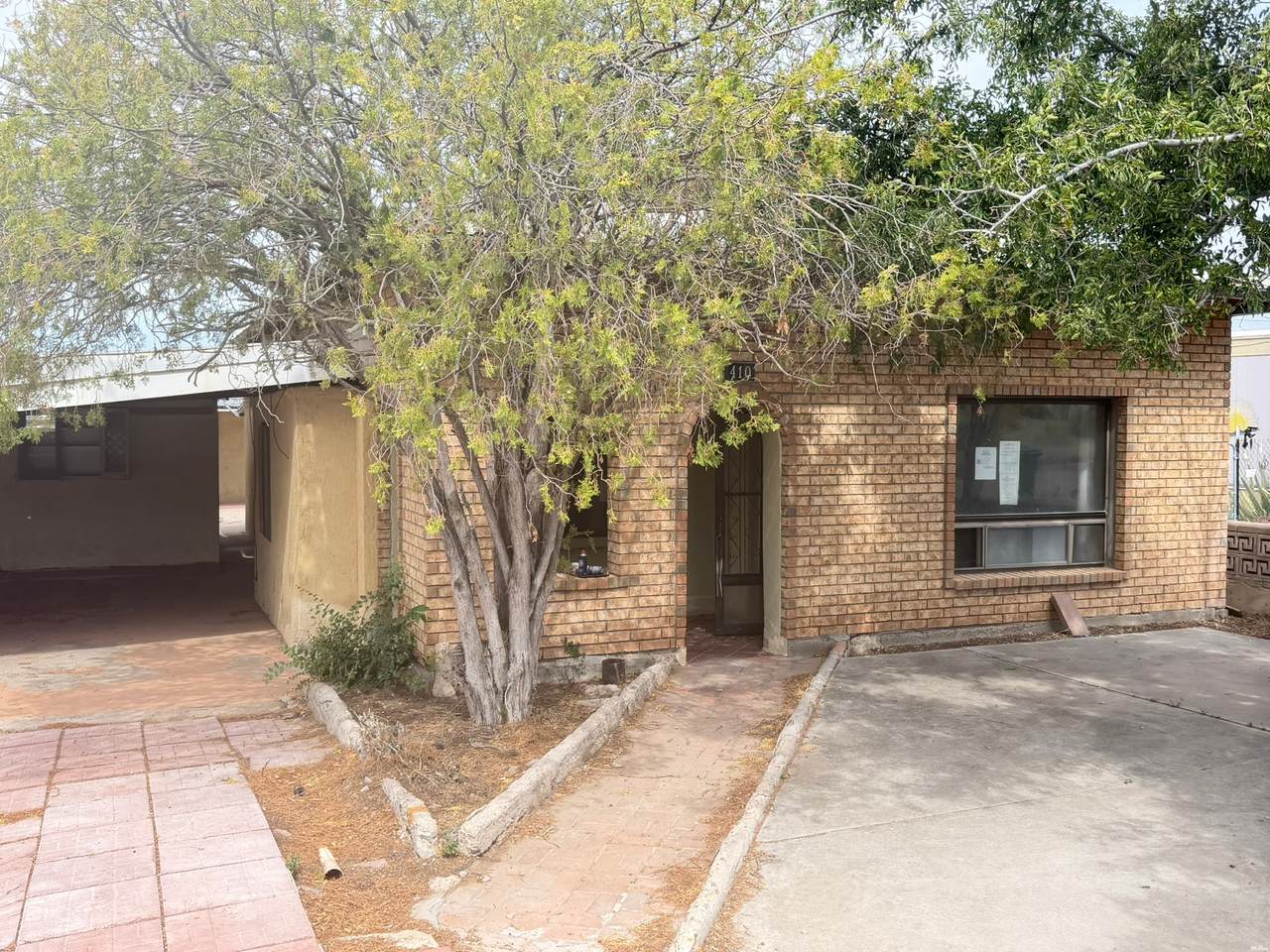 410 Elm St - Photo 1