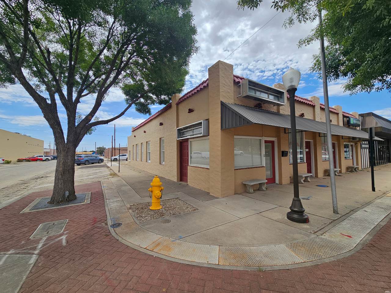 134 N Canyon St - Photo 1