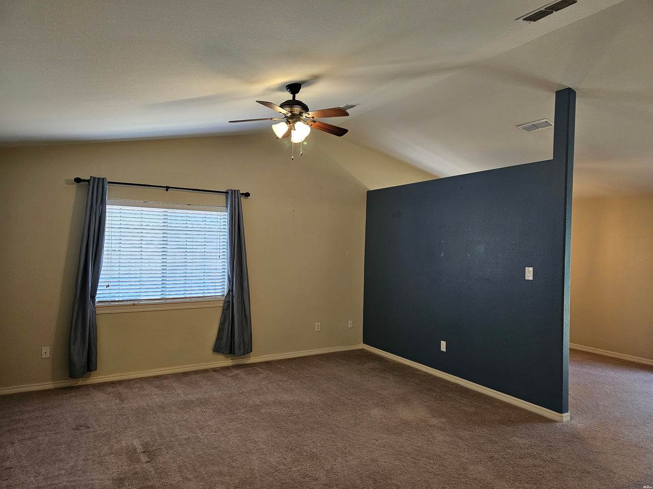 https://bt-photos.global.ssl.fastly.net/newmexico/orig_boomver_1_26000407-1.jpg