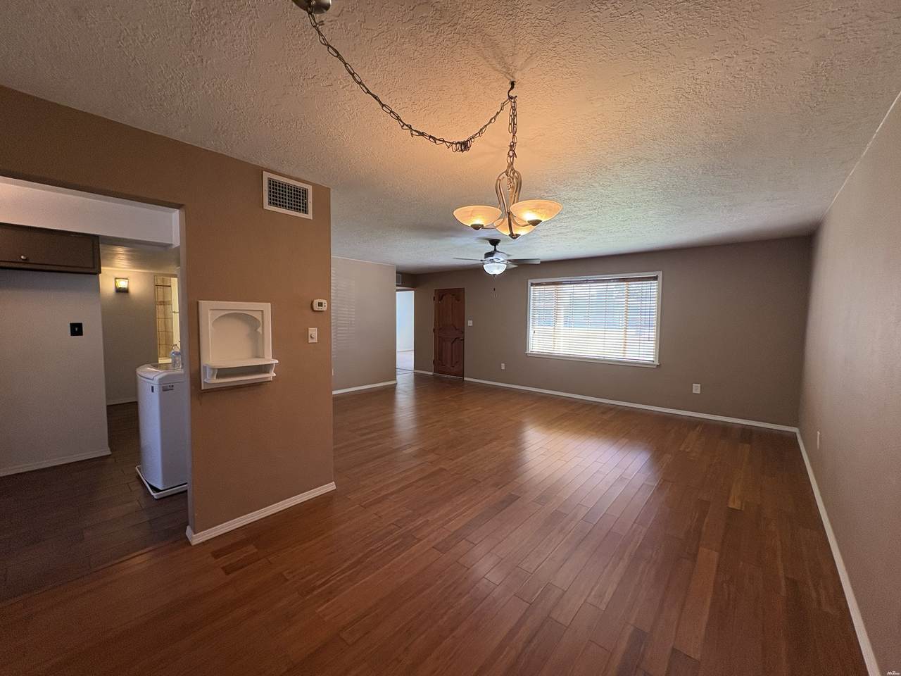 https://bt-photos.global.ssl.fastly.net/newmexico/orig_boomver_1_26000442-1.jpg