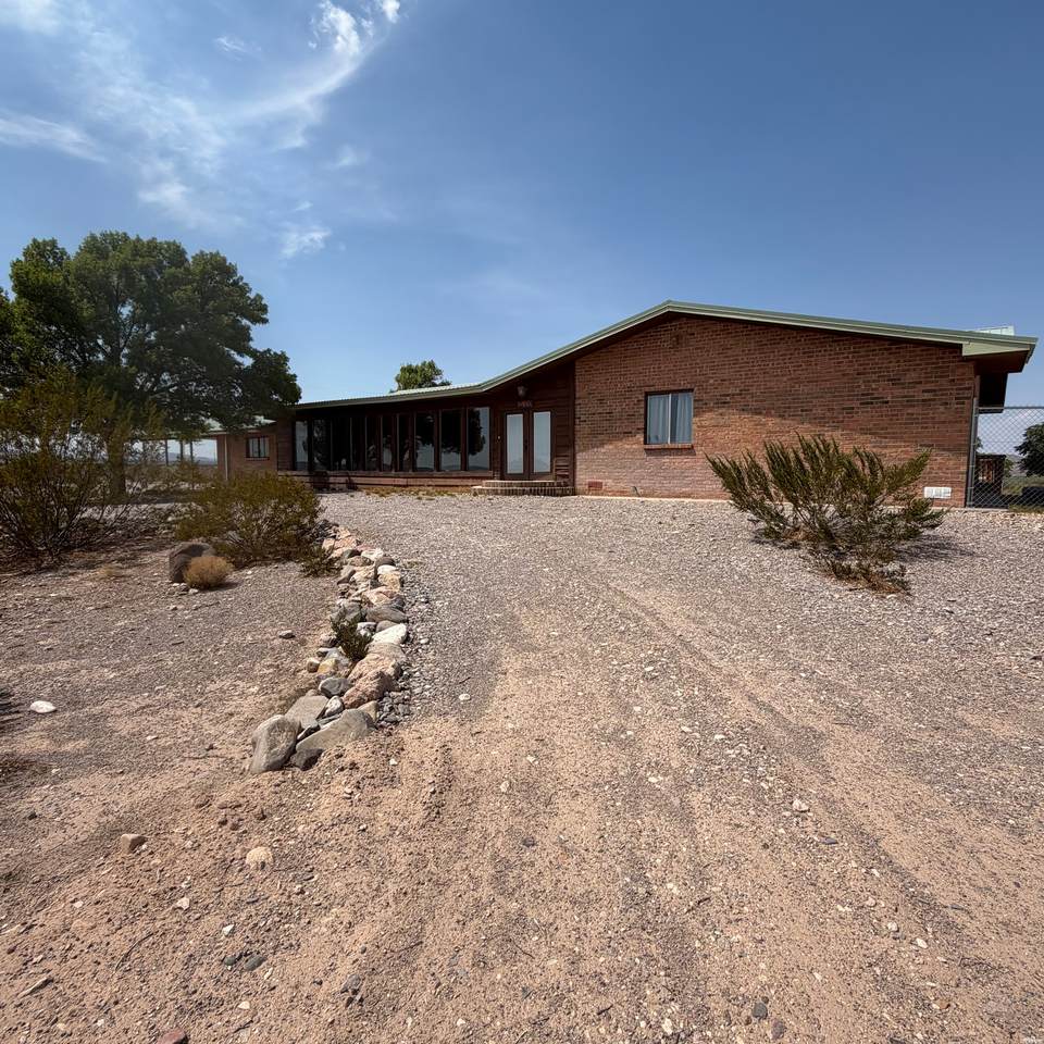 https://bt-photos.global.ssl.fastly.net/newmexico/1280_boomver_1_26000509-1.jpg