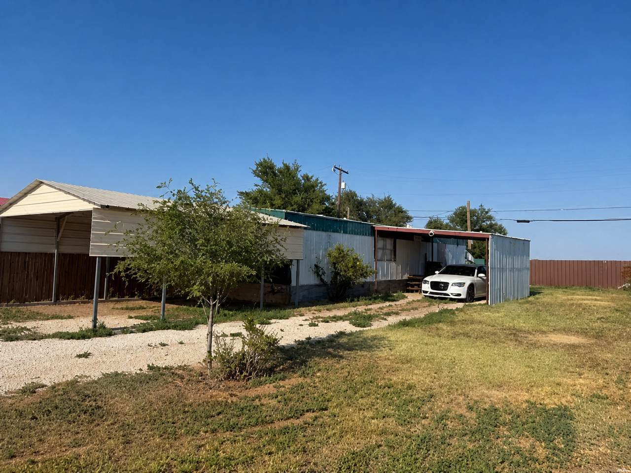 205 Weatherford St - Photo 1