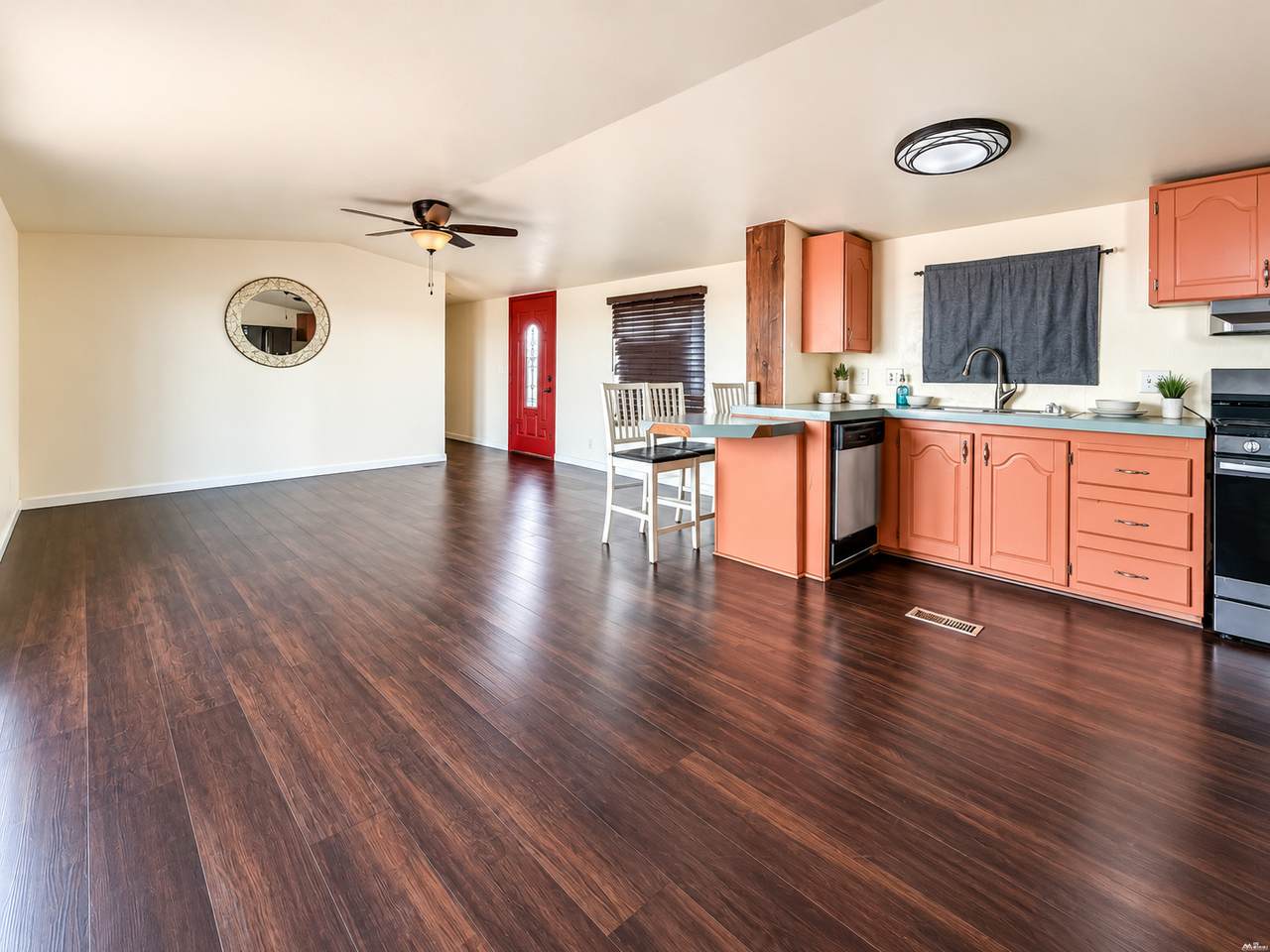 https://bt-photos.global.ssl.fastly.net/newmexico/1280_boomver_1_26000615-1.jpg