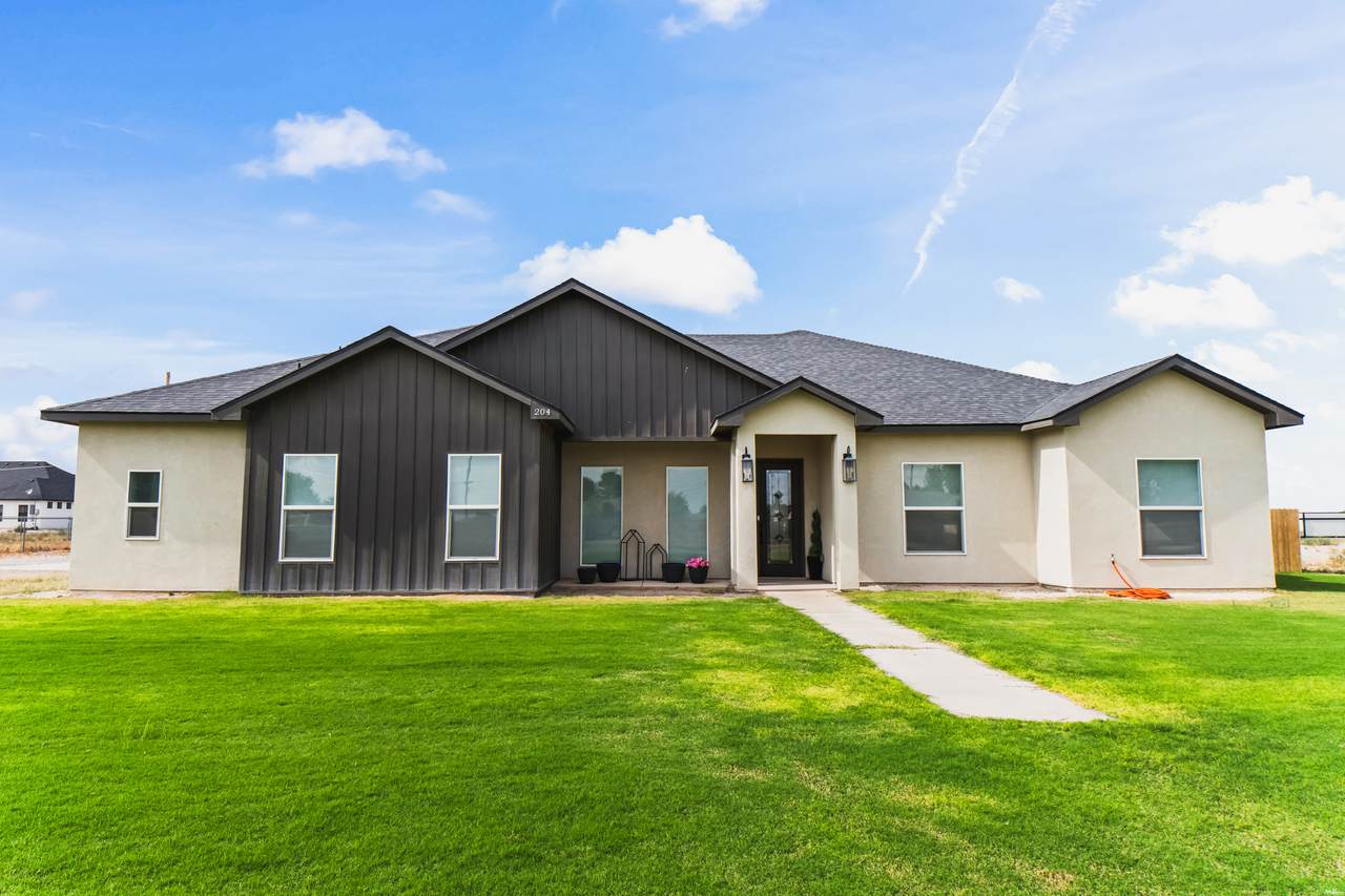 204 Sockwell Dr - Photo 1