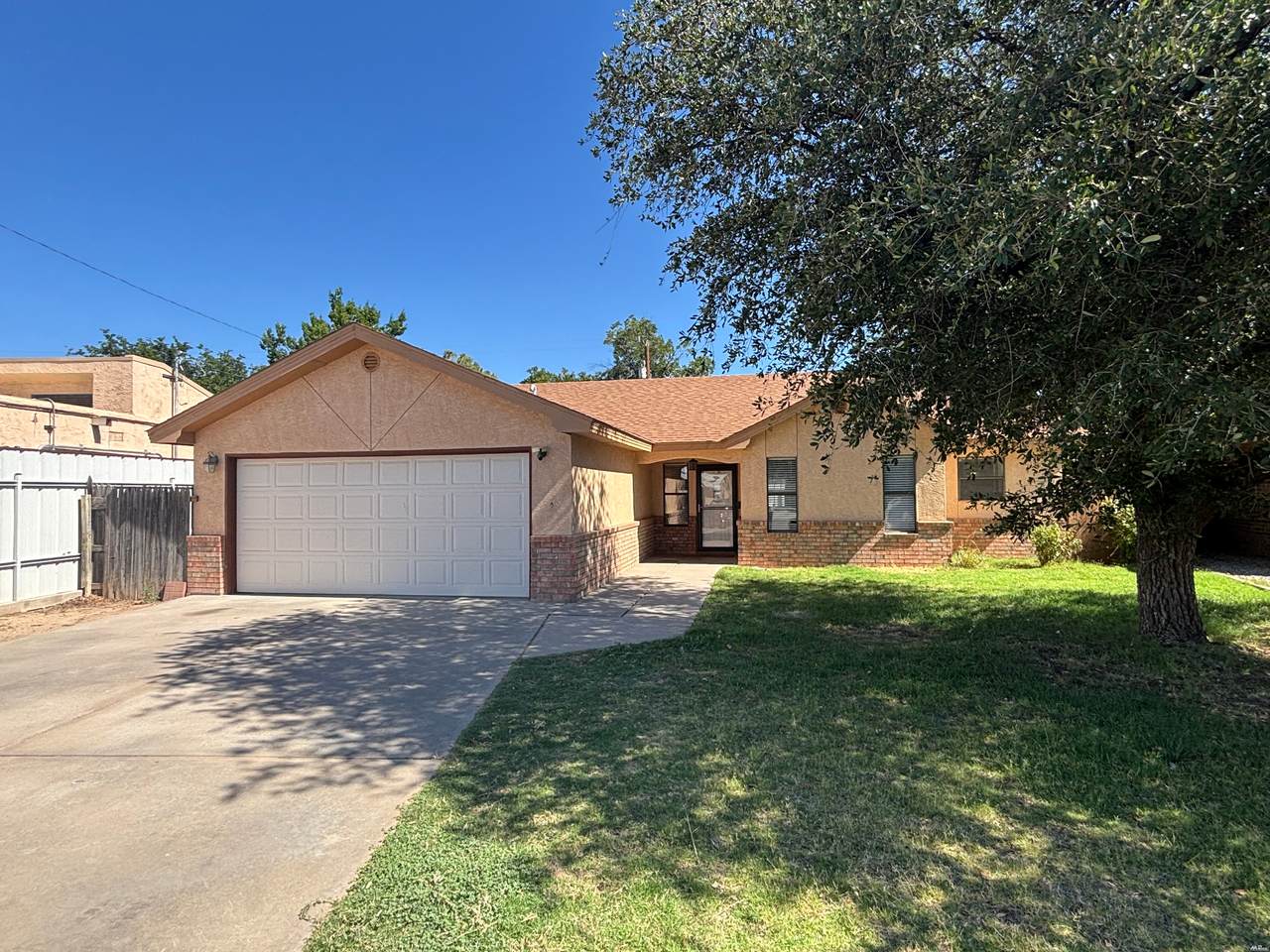 713 Garden Pl - Photo 1