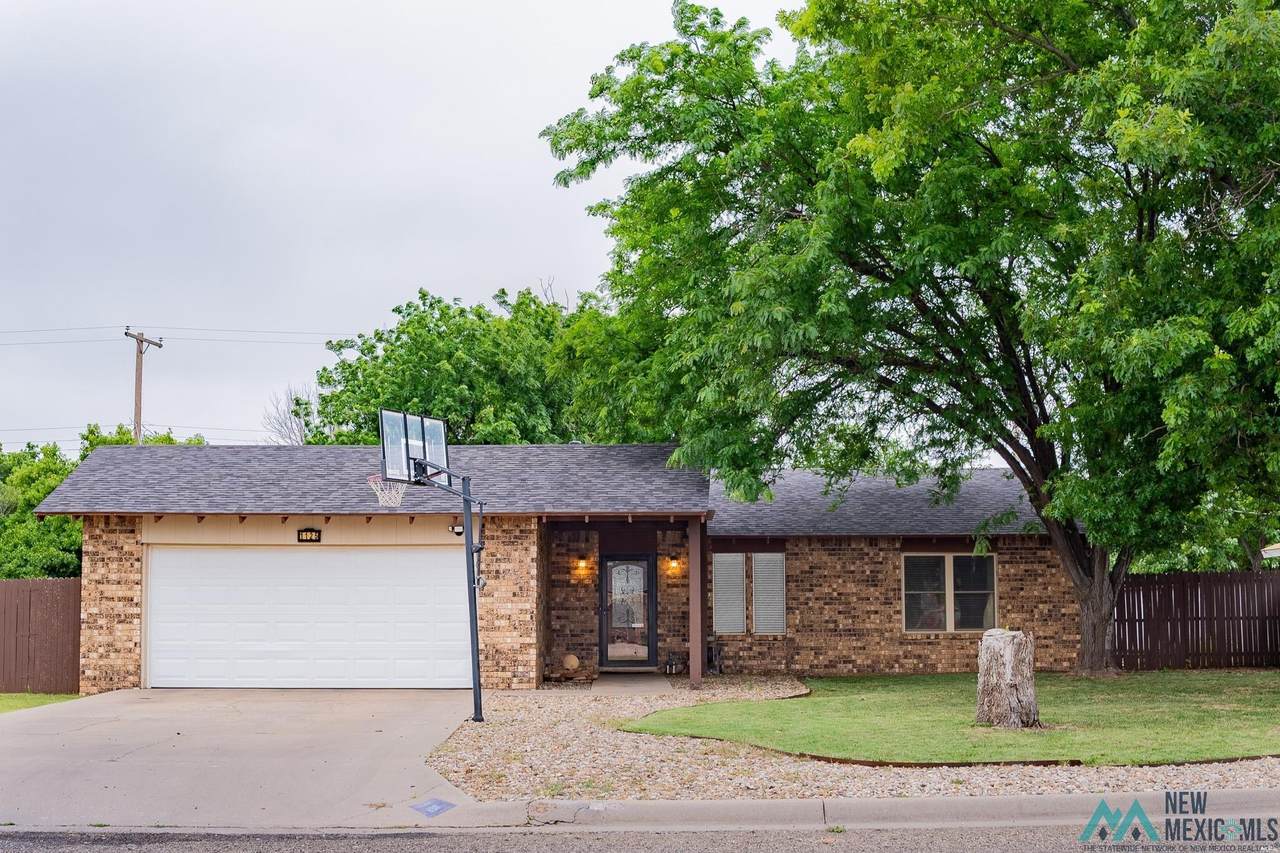 1125 Parkland Dr - Photo 1