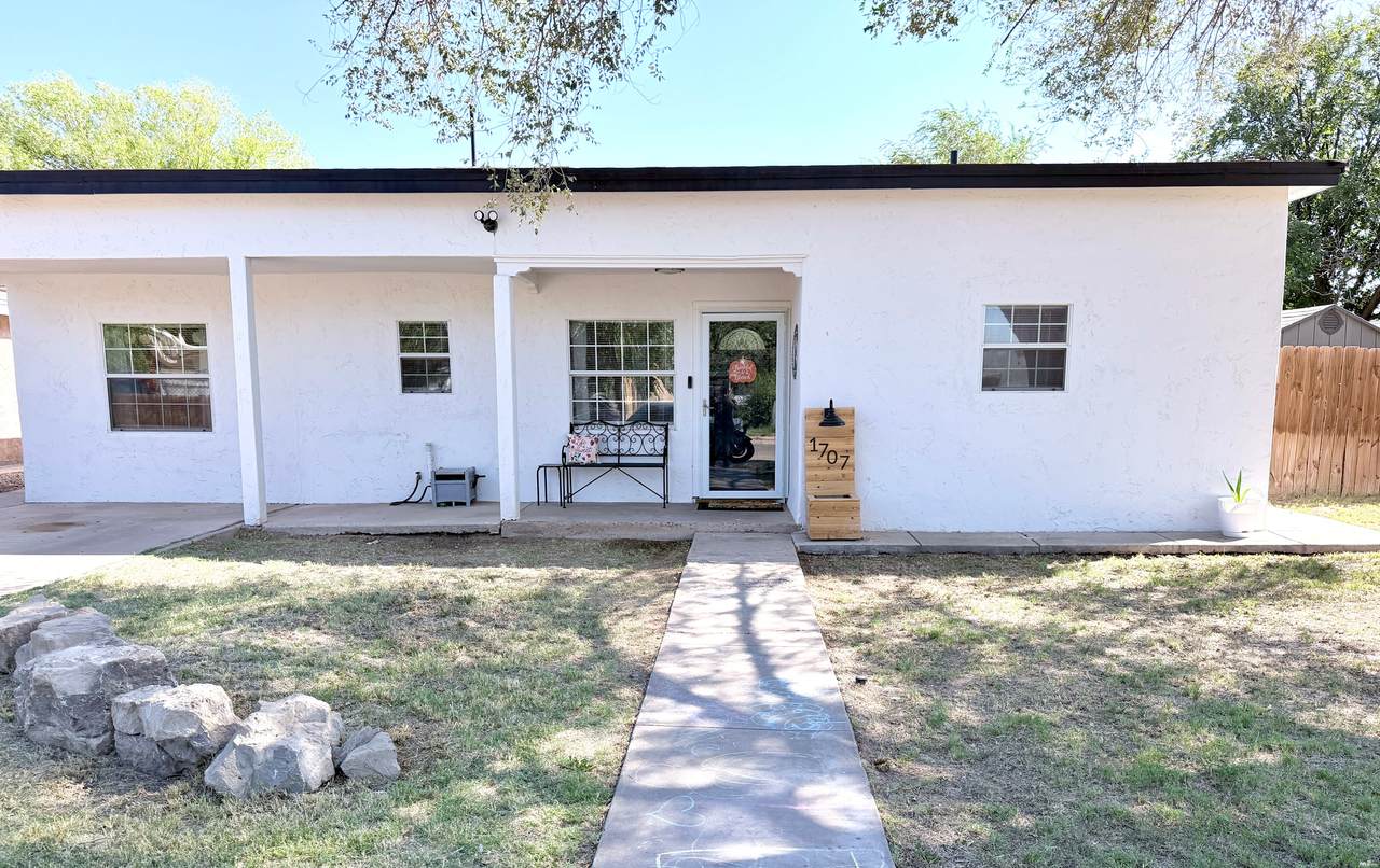1707 Stanton - Photo 1
