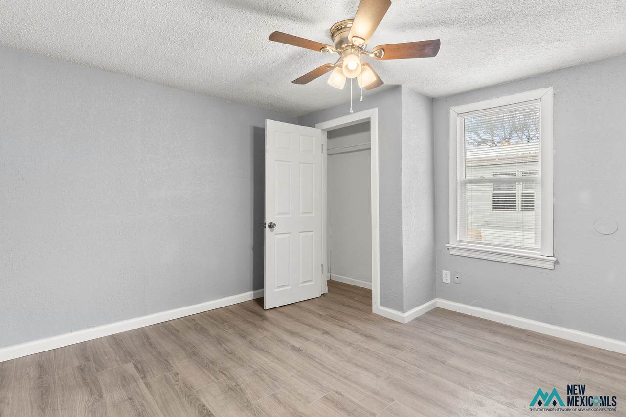 1209 Connelly - Photo 1