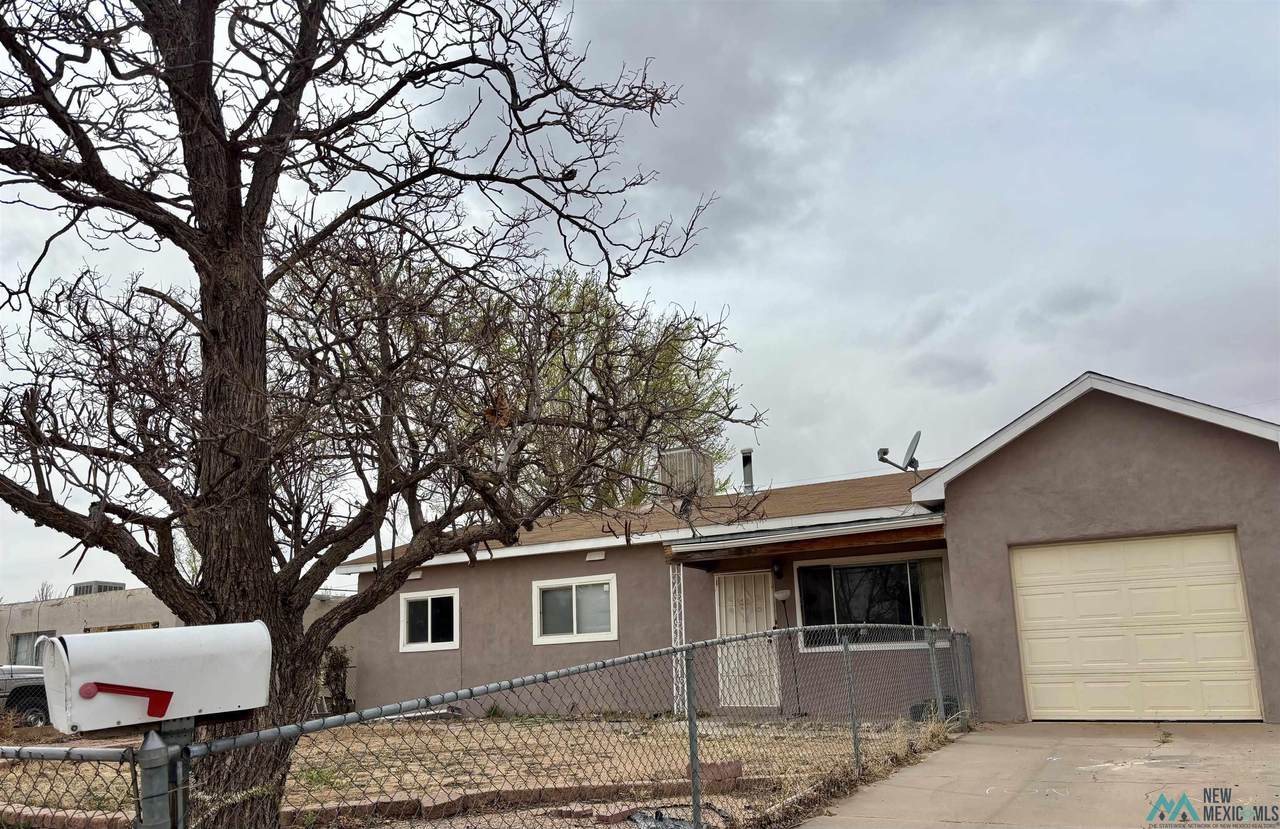 1604 Del Norte Boulevard - Photo 1