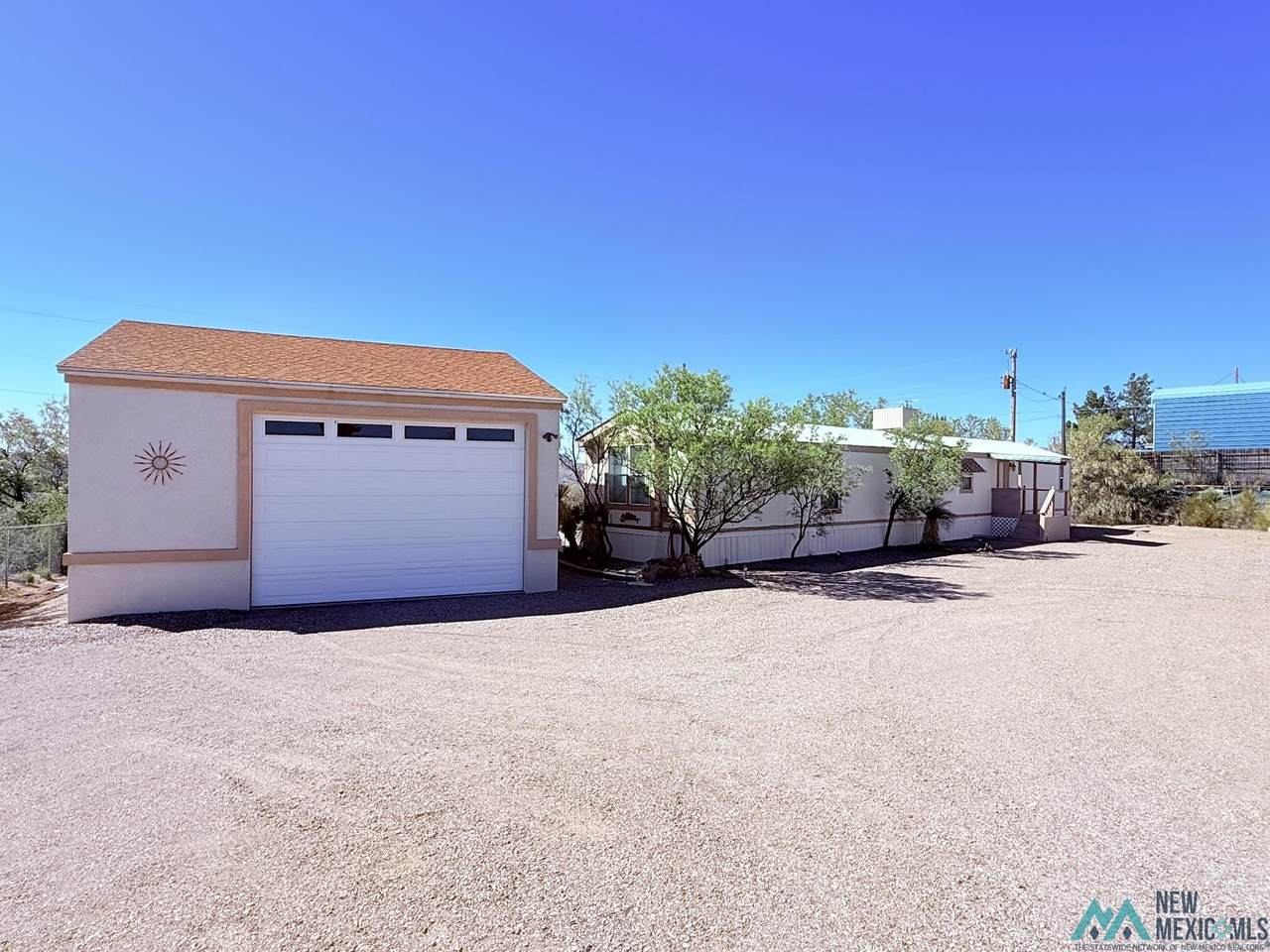 208 Trinity Street - Photo 1